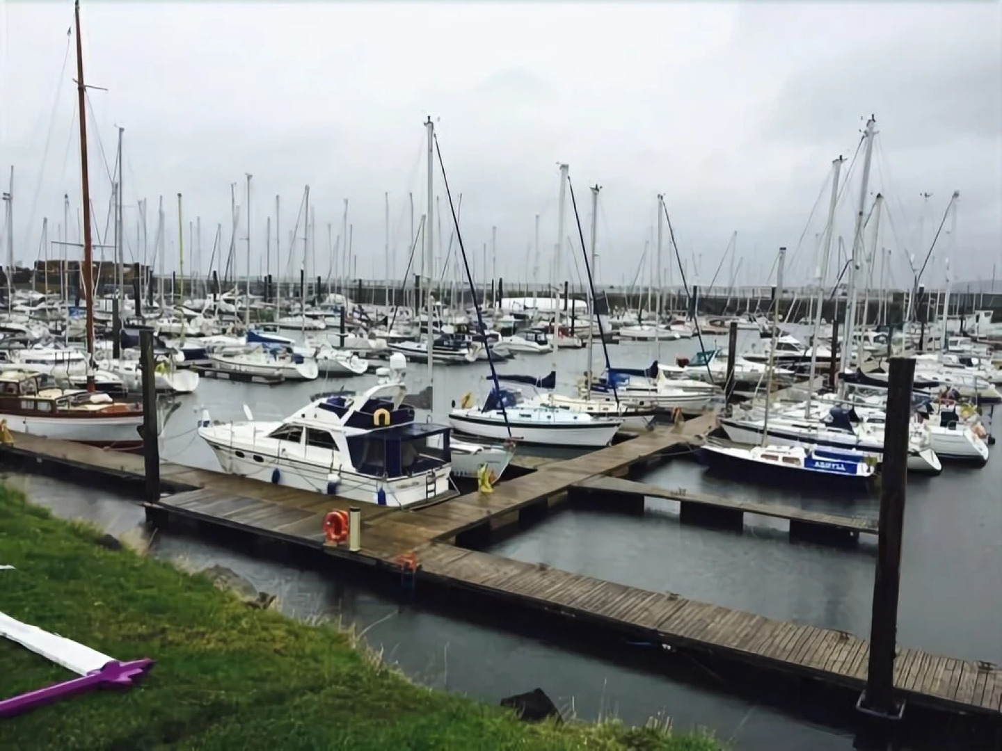 Barlosh Court Cottage