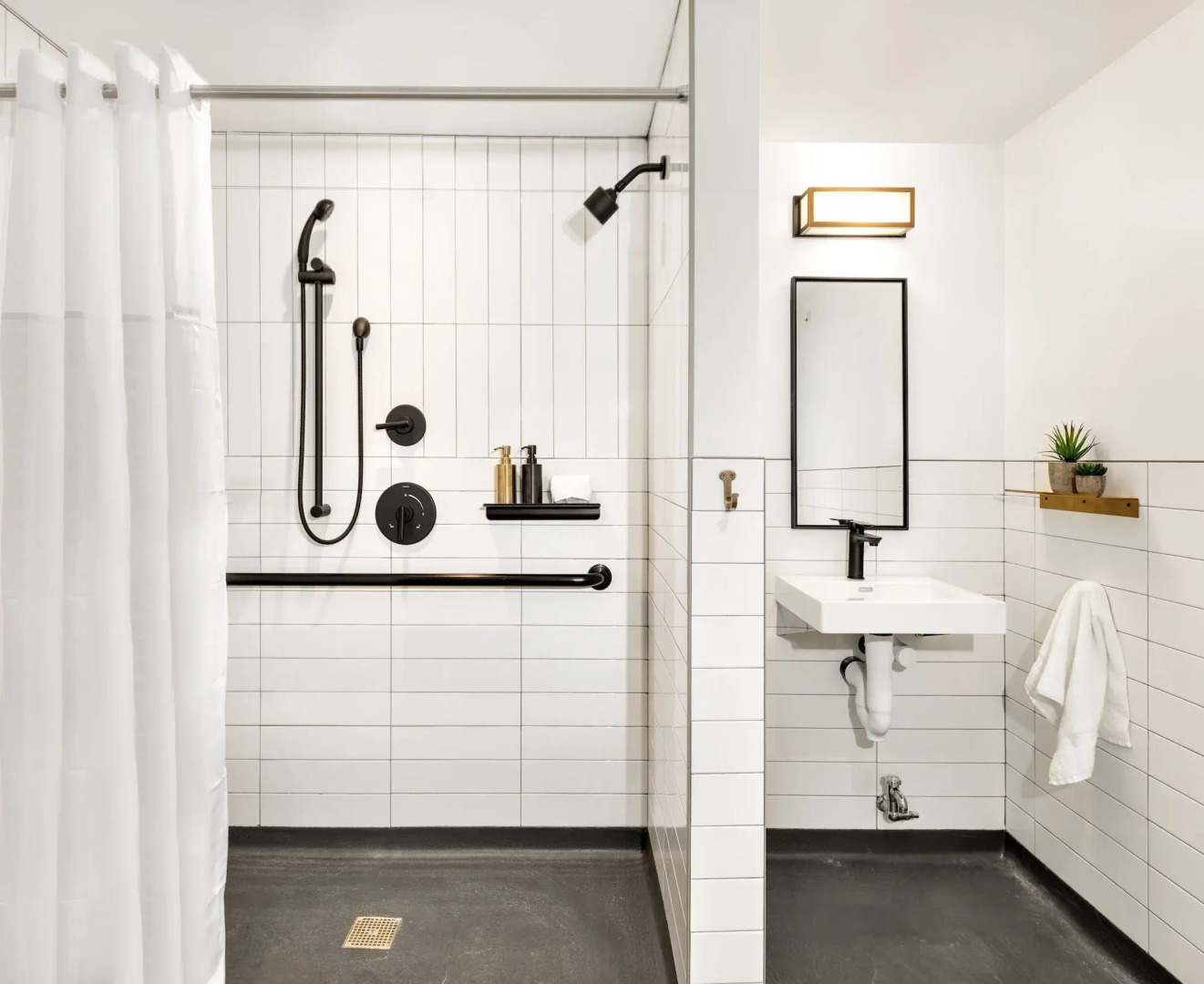 Отель The Revolution