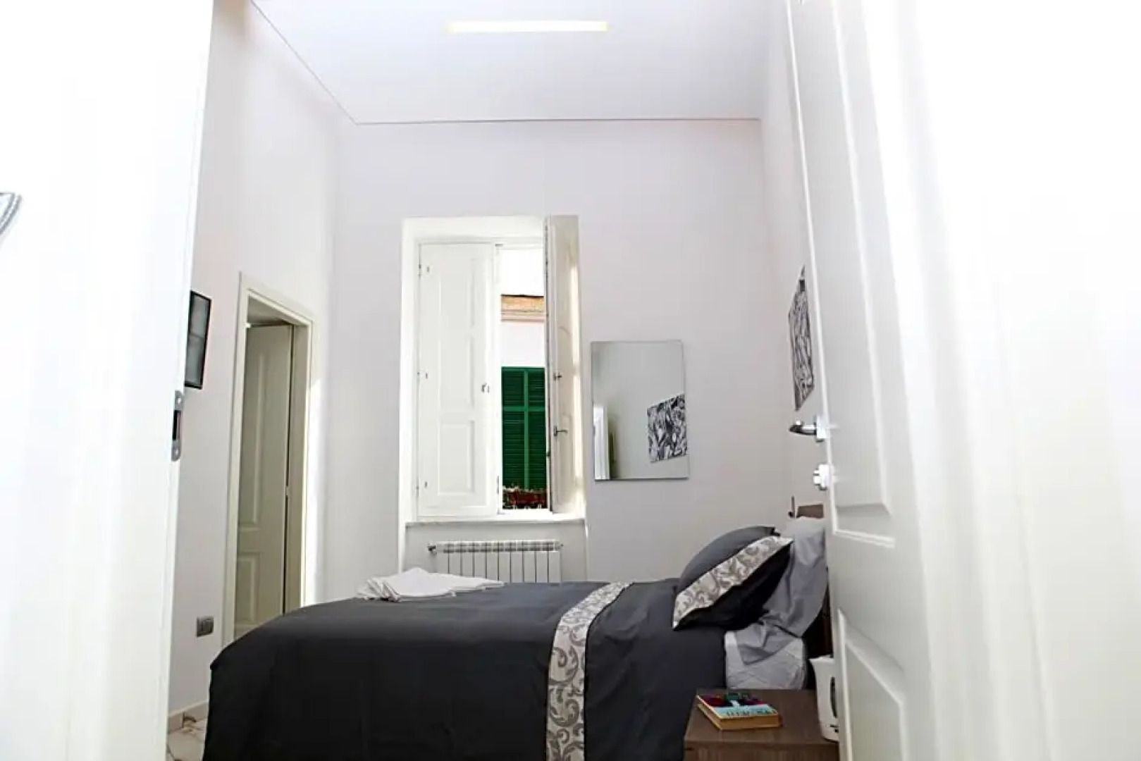 900 Bed and Breakfast