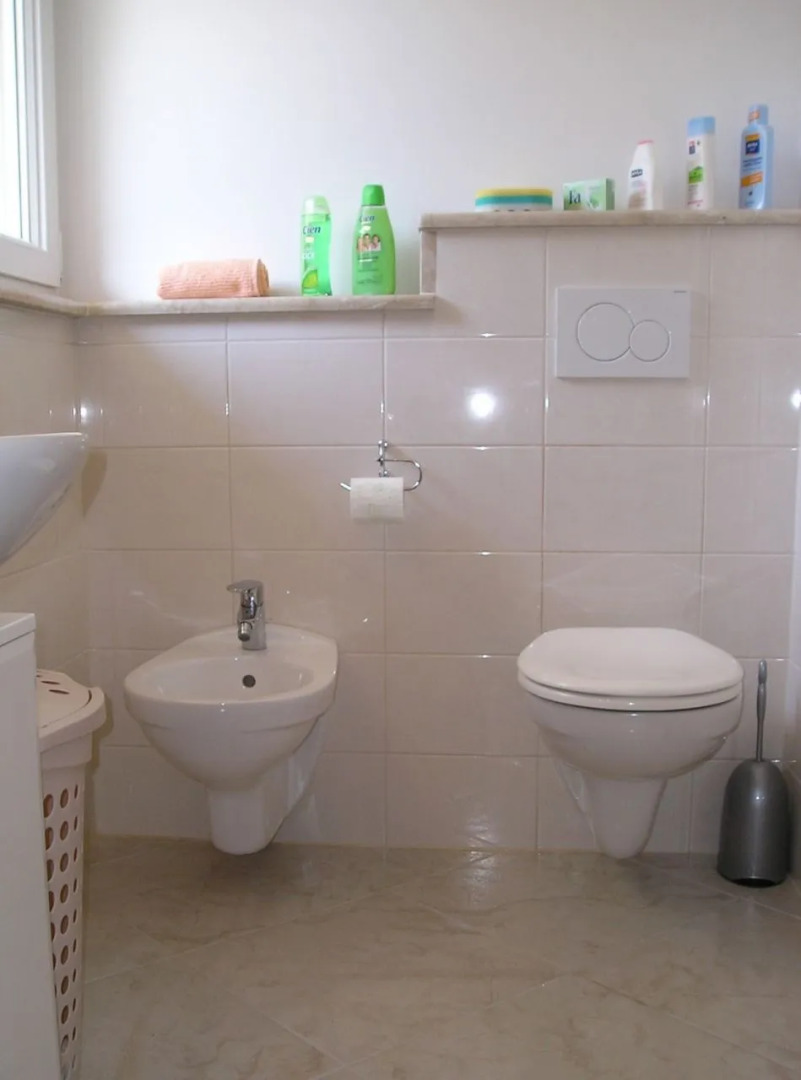 Apartment Tih - 20 m from sea: A1 Ruzmarin Sevid, Riviera Trogir