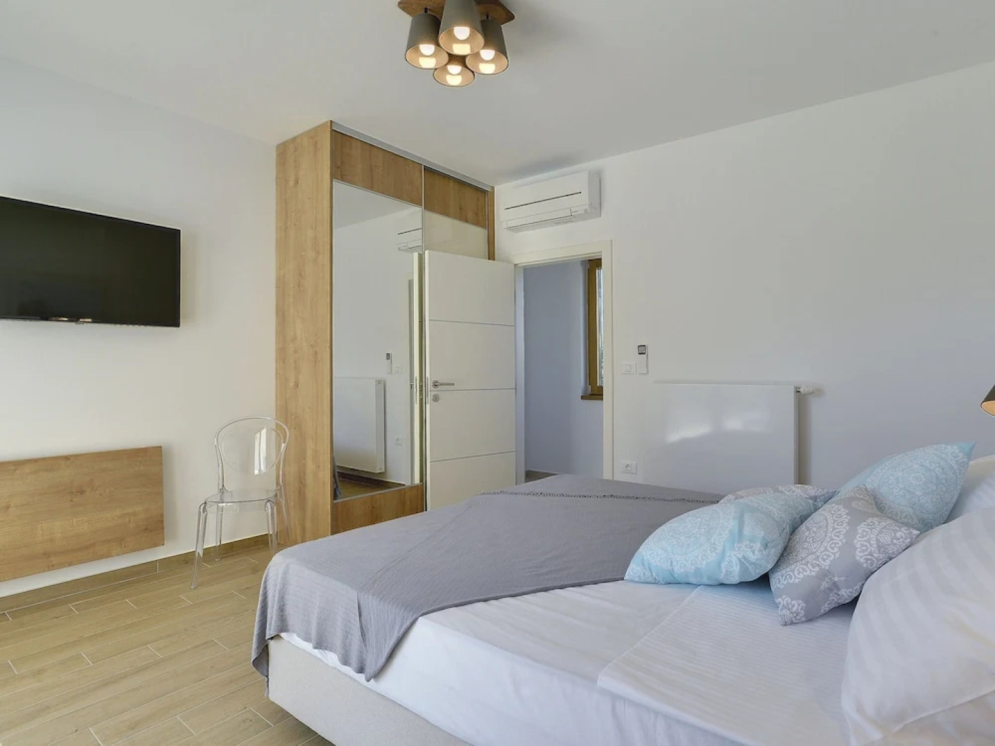 Beautiful Villa by the sea