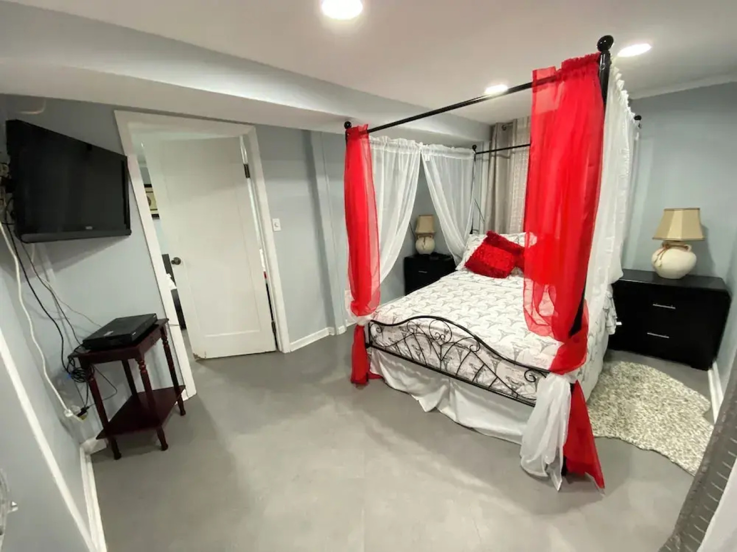 Nice two Bedroom apt at 25 Minutes to New York