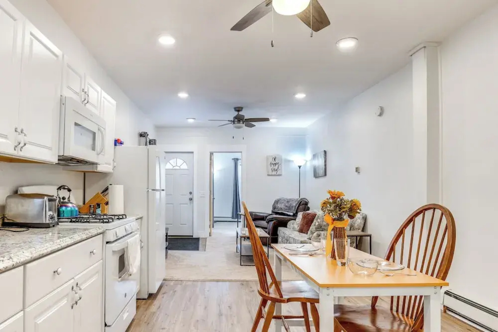 1 Mi to Dtwn: Pet-friendly Corning Retreat