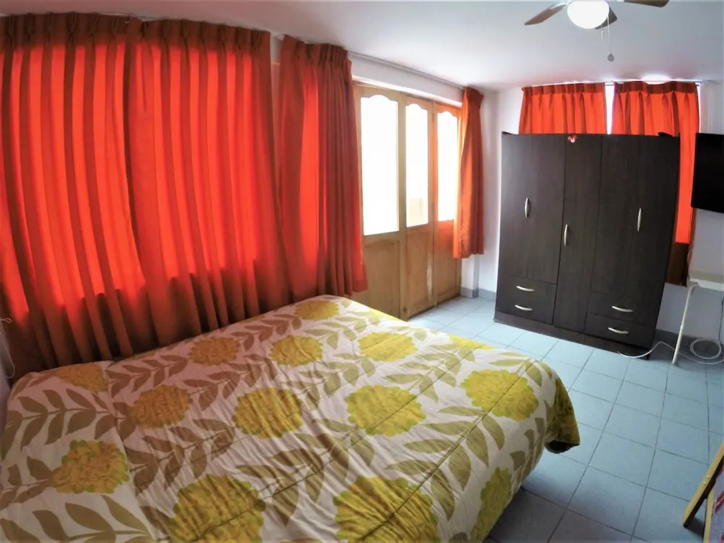 Waves Surf Camp Peru - Hostel