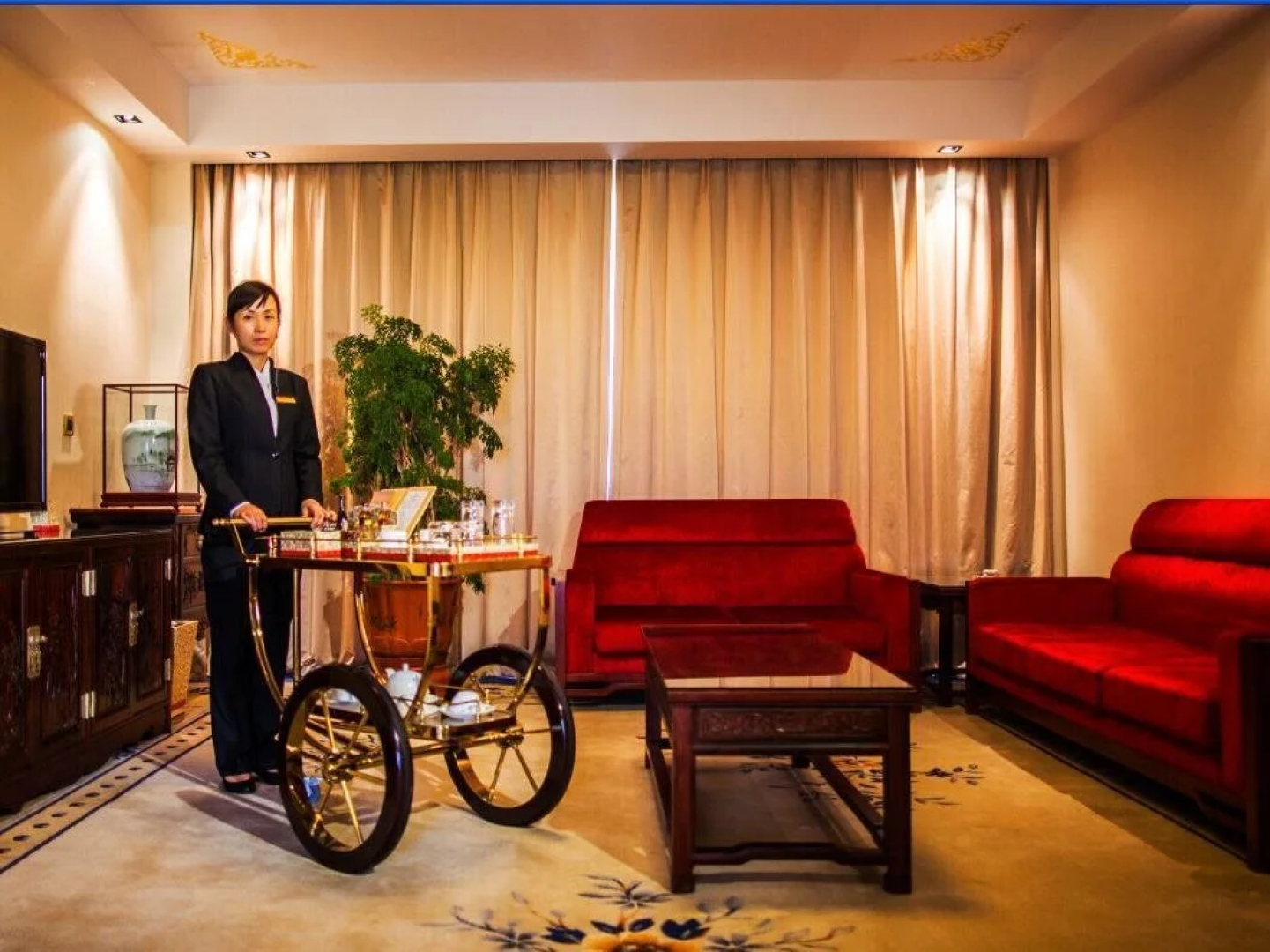 Imperial Palace Hotel