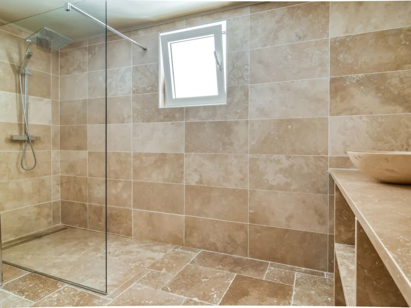 Plush Villa in Le Cannet-des-Maures with Private Pool