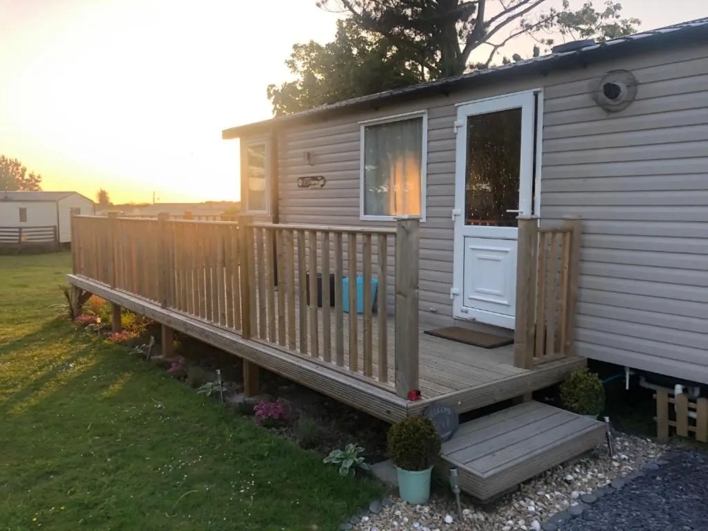 B47 Caravan Seven Bays