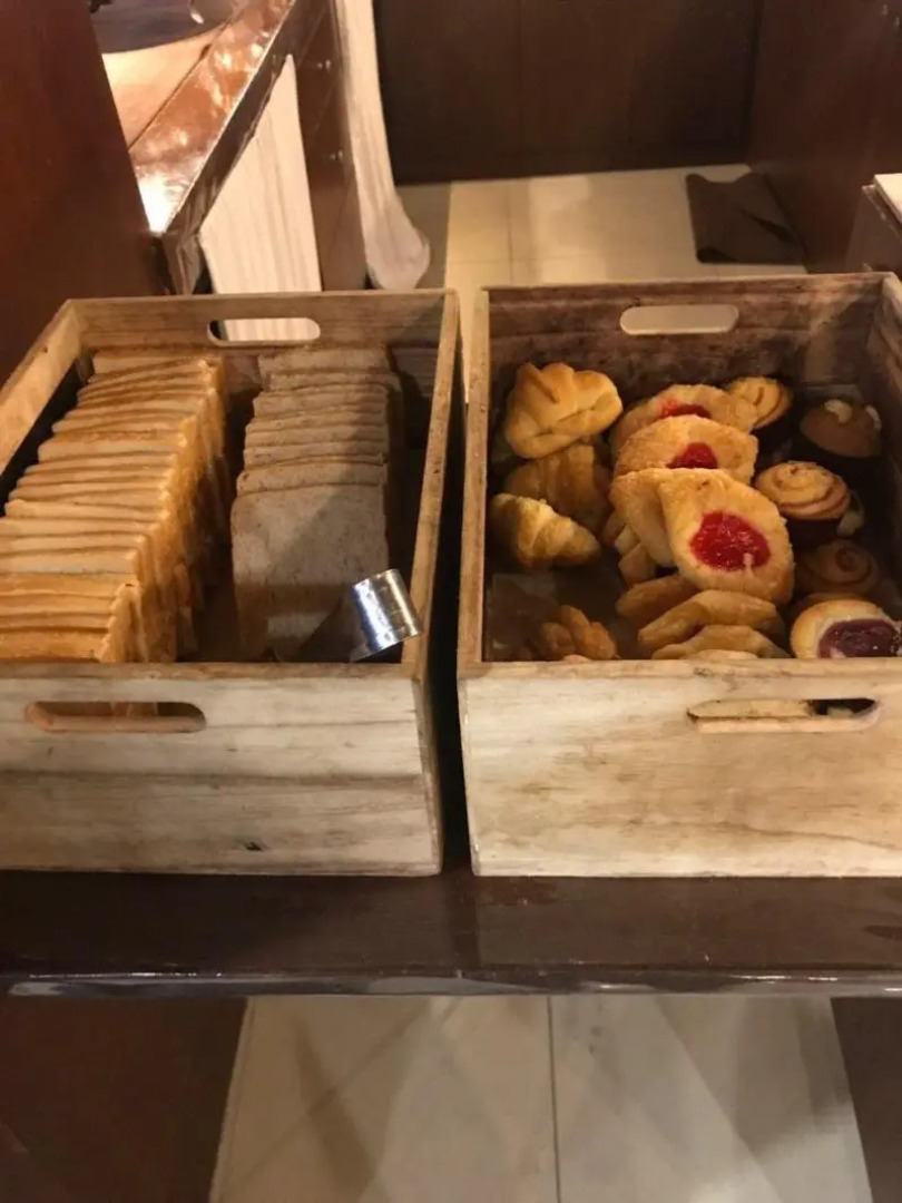 Отель Rayaburi Hotel Patong