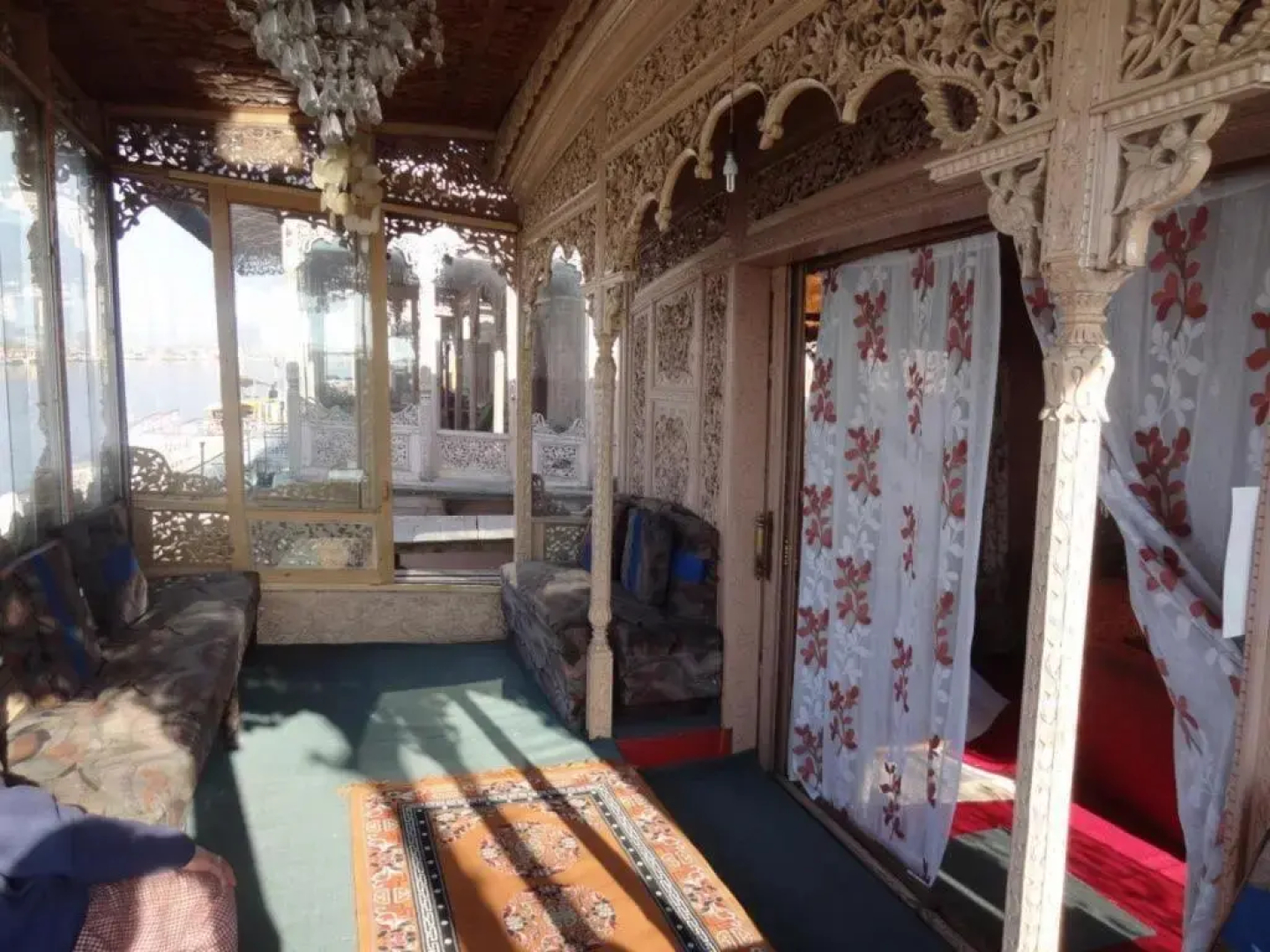 R. I. E. Heritage Group of  Houseboats Srinagar