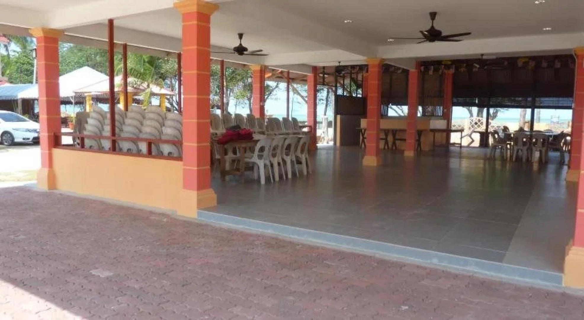 Cempaka Beach Resort