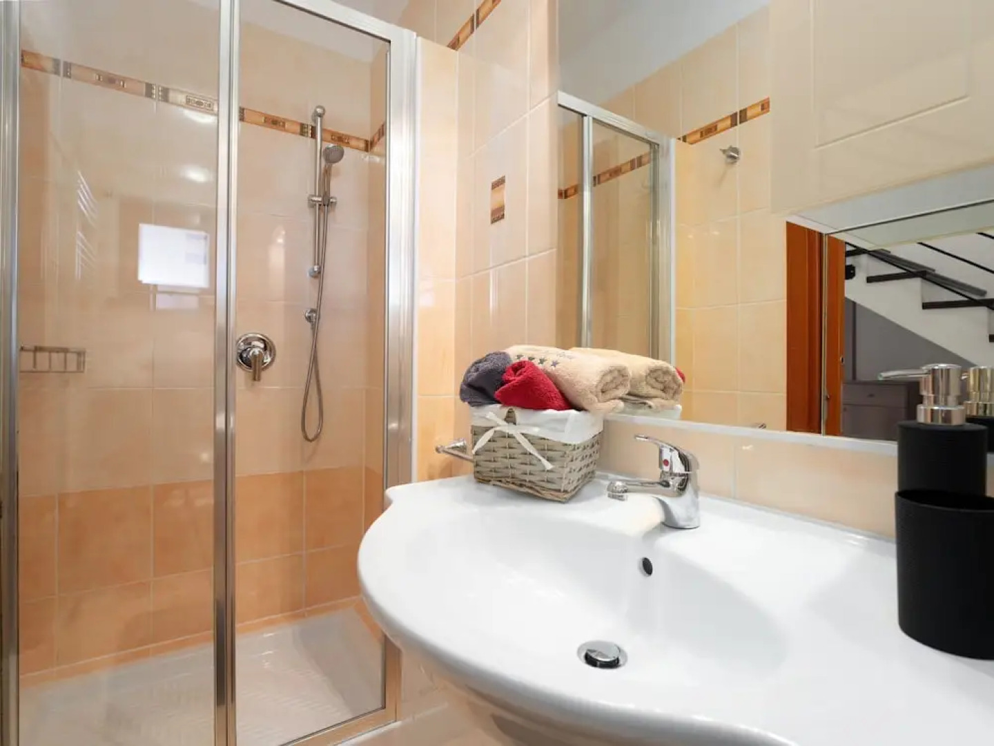 Splendid Villa in Vižinada with Hot Tub