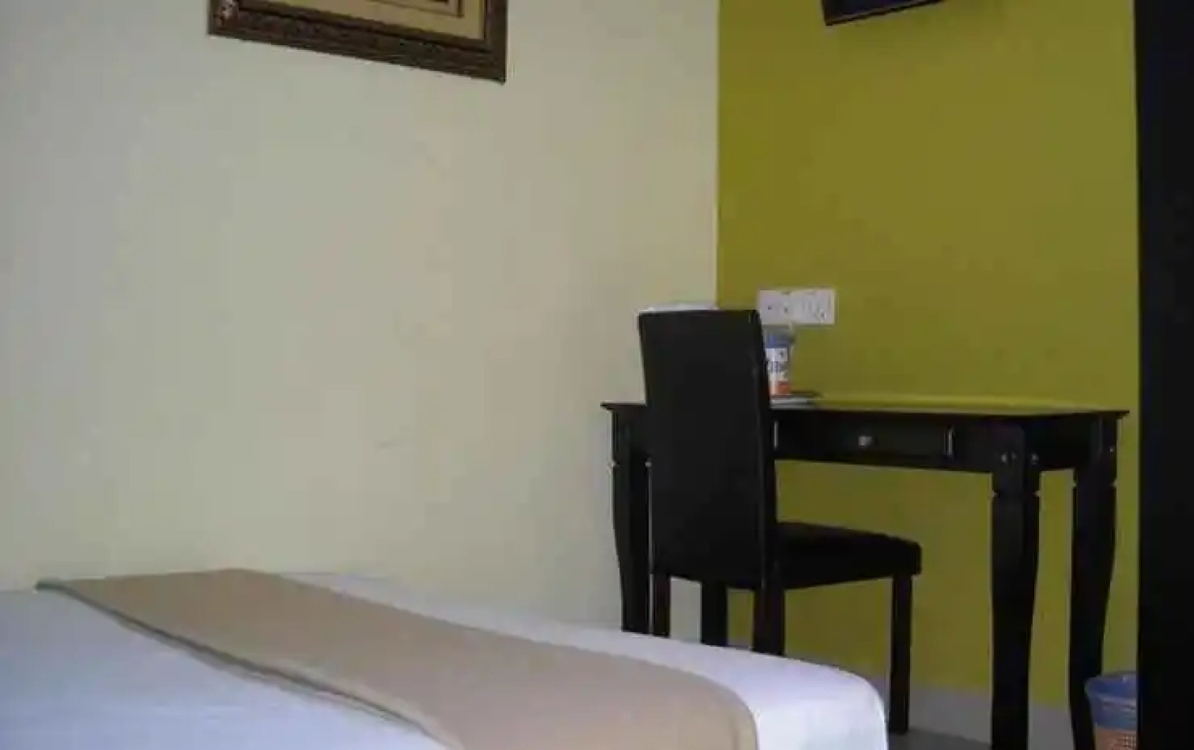 New Wave Hotel Nilai H-2