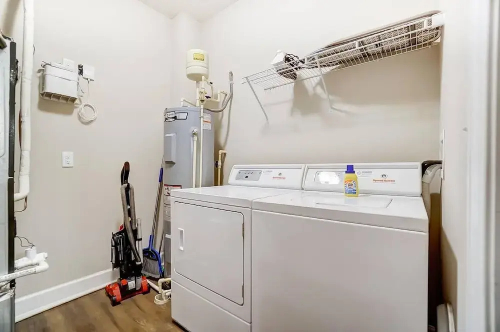 Polaris Luxury 2BR WFH Ready Pet Friendly