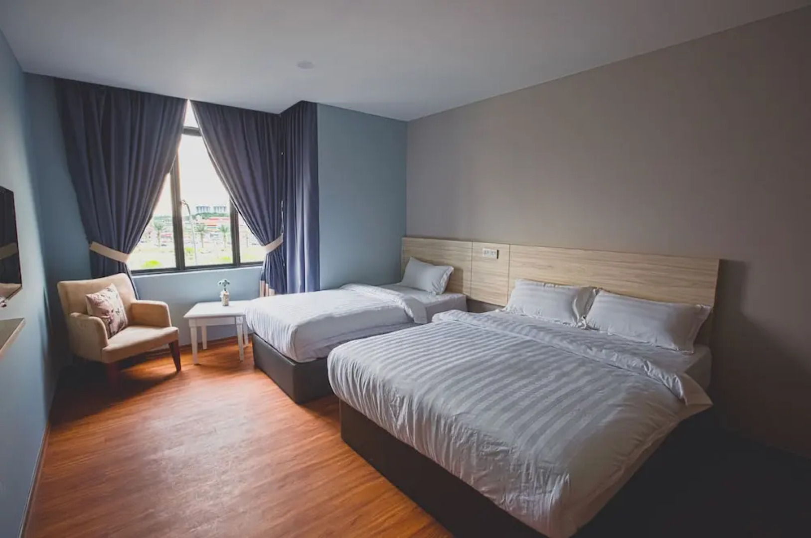 V3 Hotel & Residence Seri Alam