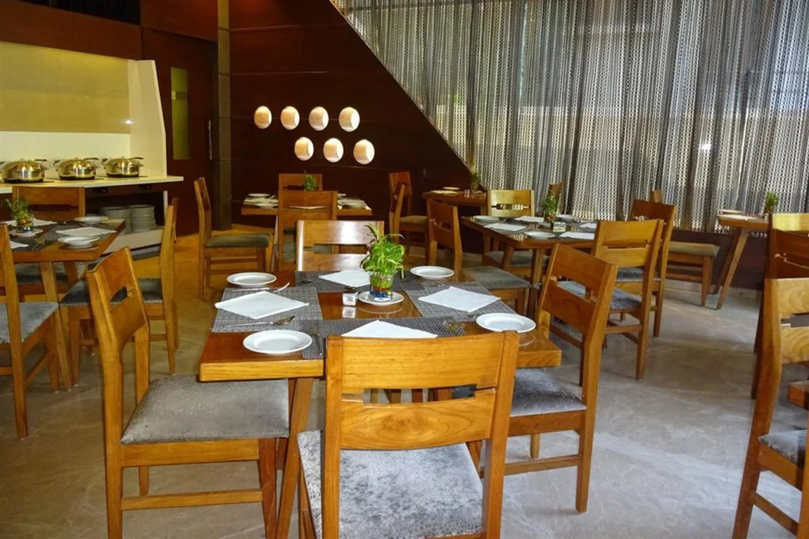 Hotel Cosmopolitan Ahmedabad