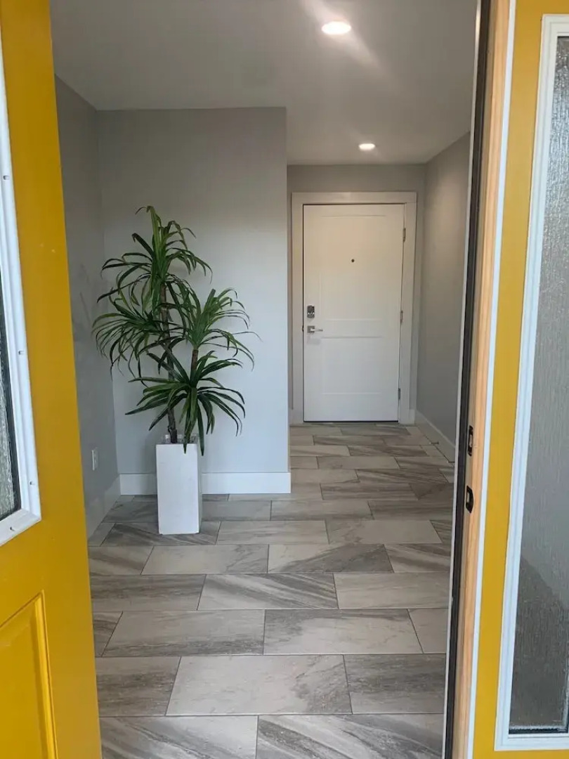 The Flatts at North Shore