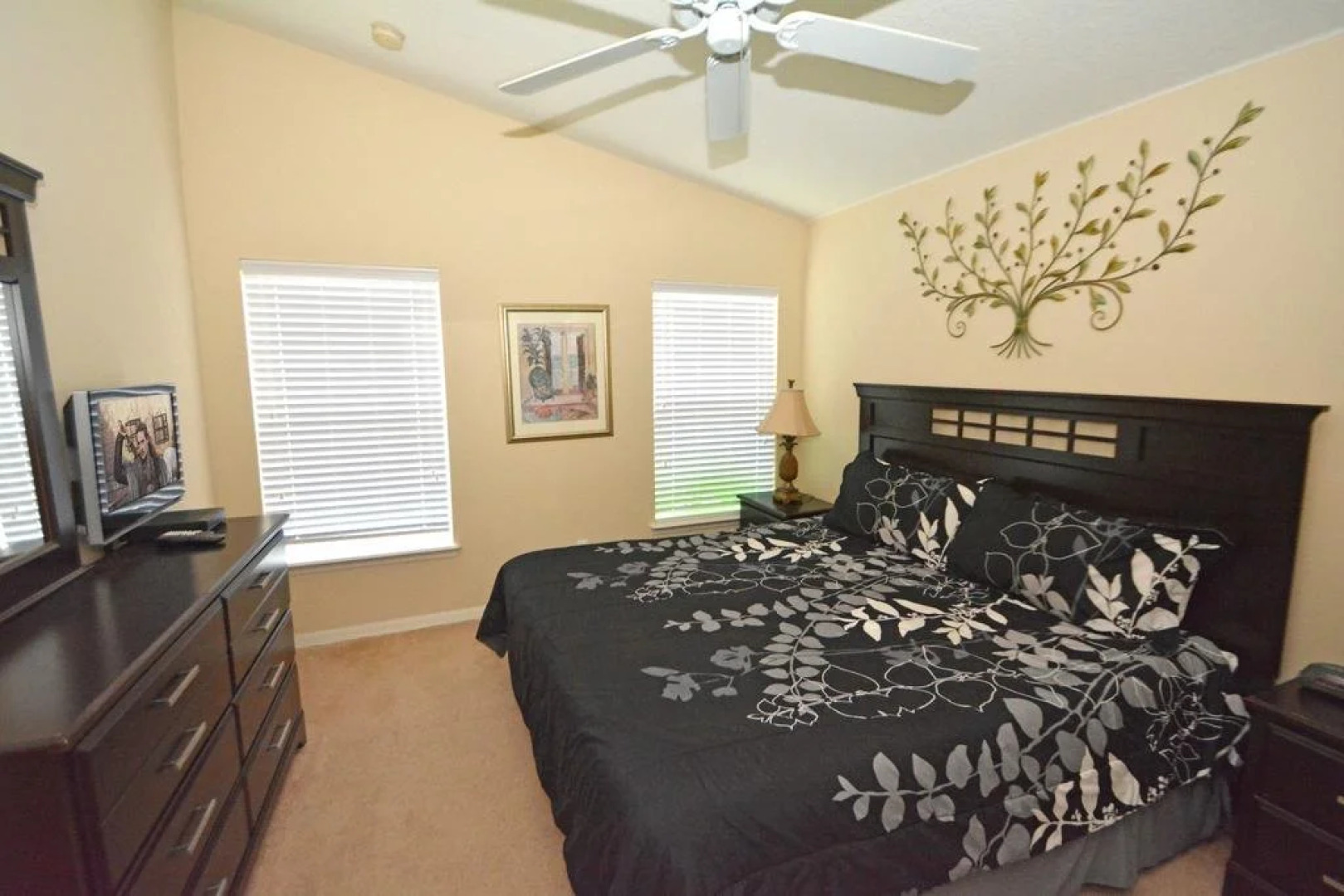 739SJW Sweet Escape Florida 5 Br villa by RedAwning