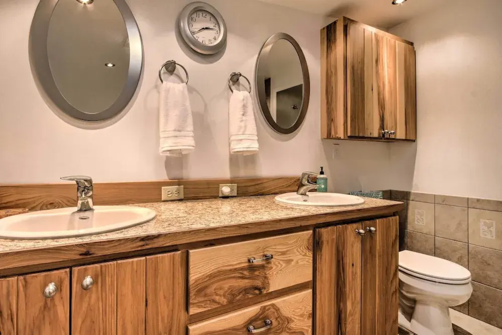 Cozy Choteau Home w/ Fire Pit, Grill, Yard!