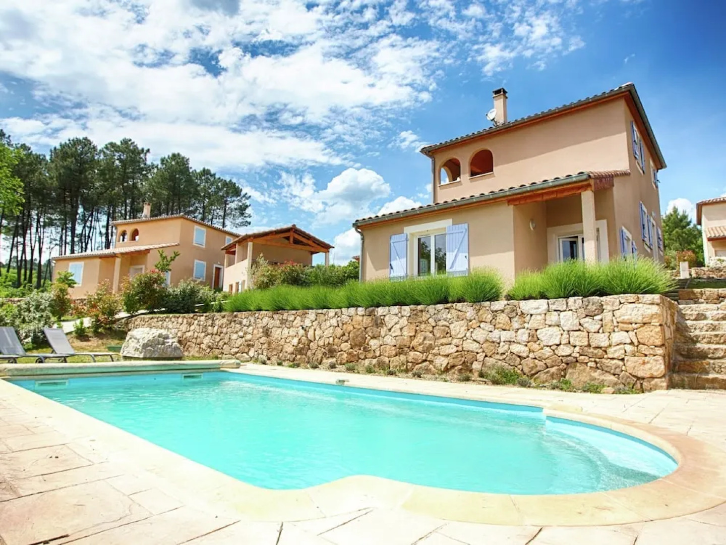 Beautifully Located Holiday Villa With Private Swimming Pool and Lovely View!