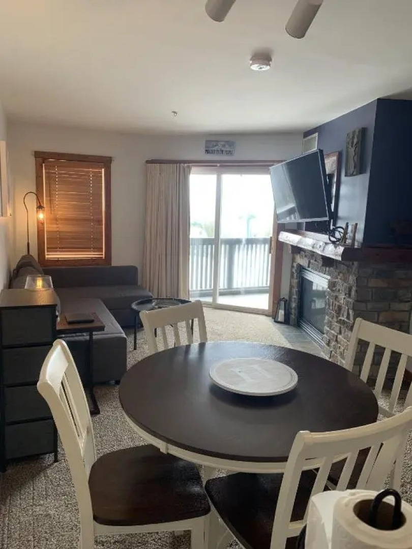 Highland House 207 Slopeside, Village Area, Ski in out