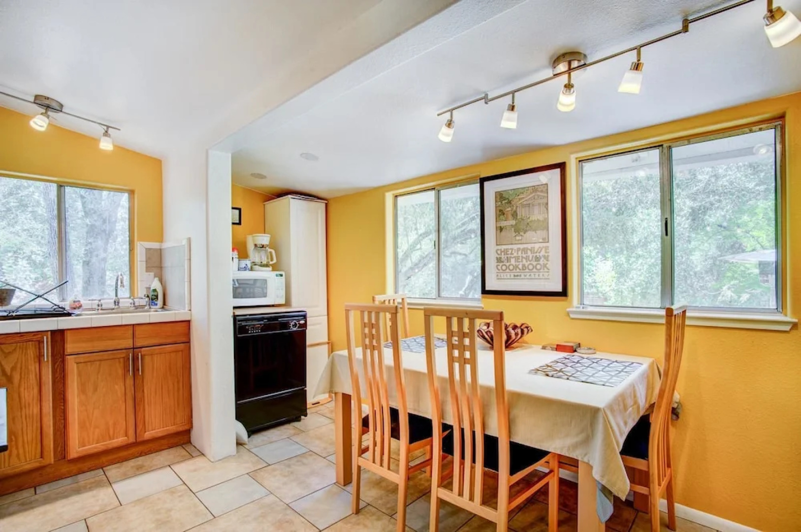 Wine Country Gem 2 Bedrooms 1 Bathroom Home