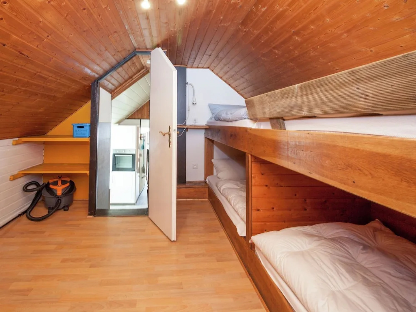 Alluring Holiday Home in Vellinghausen With Pool