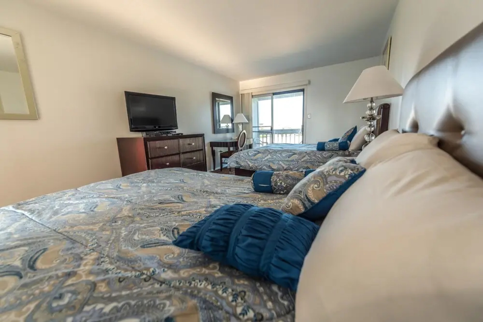 Rodeway Inn at Somers Cove Marina