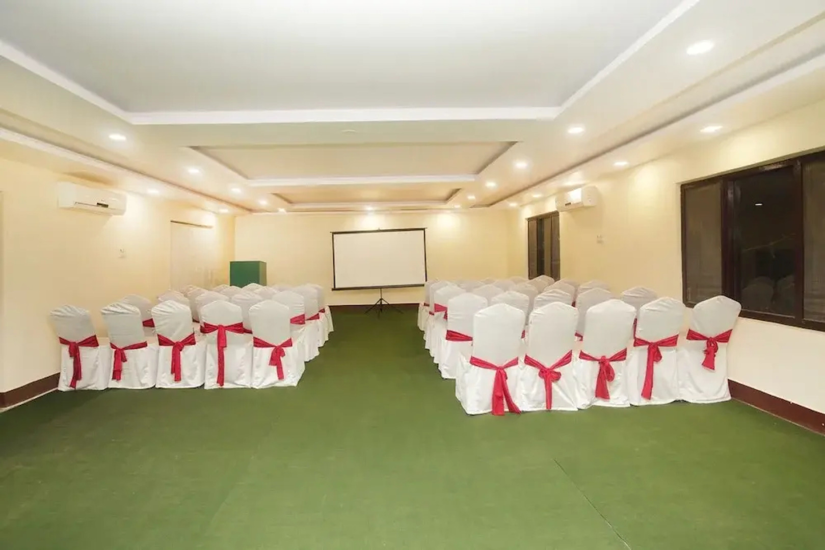 Oyo 643 Samarth Bardiya Adventure Resort