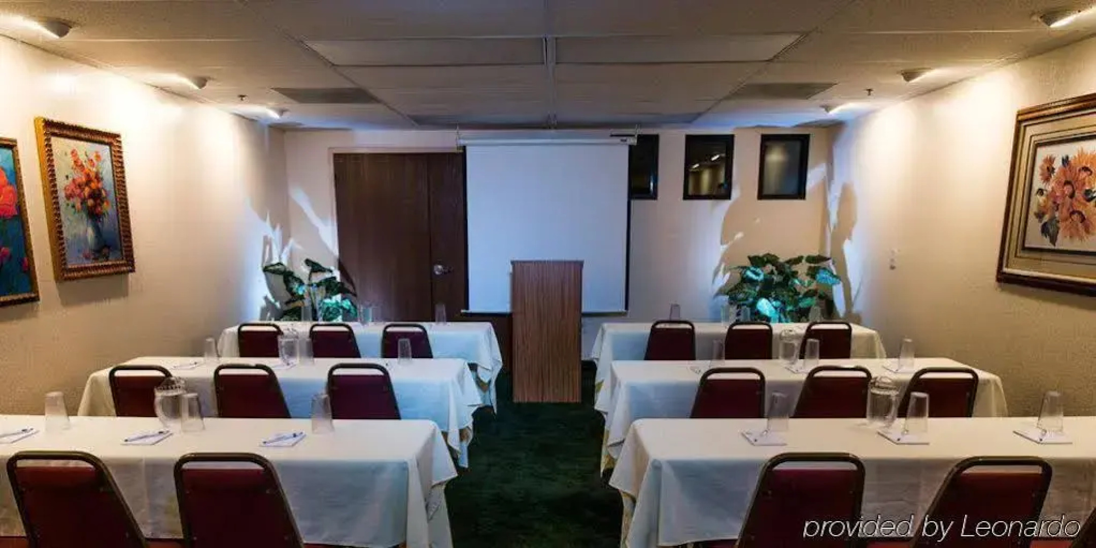 Gateway Studio Suites