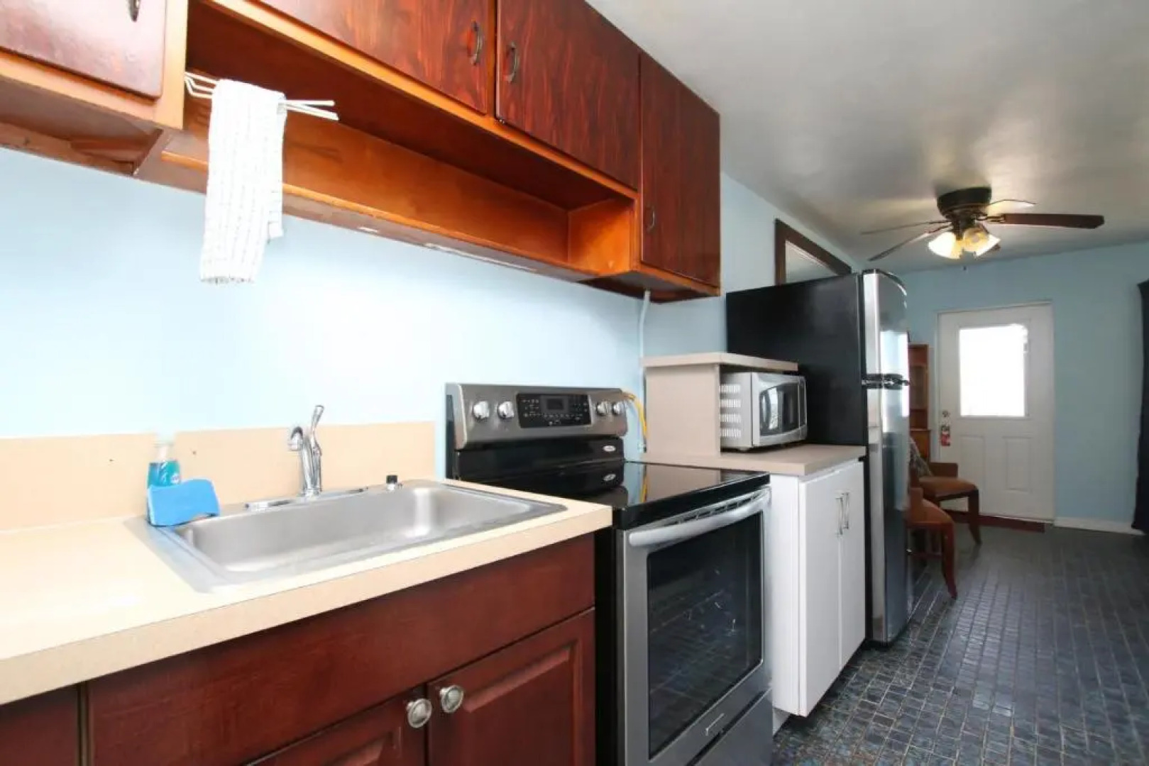 Sunset Cove Beach Resort