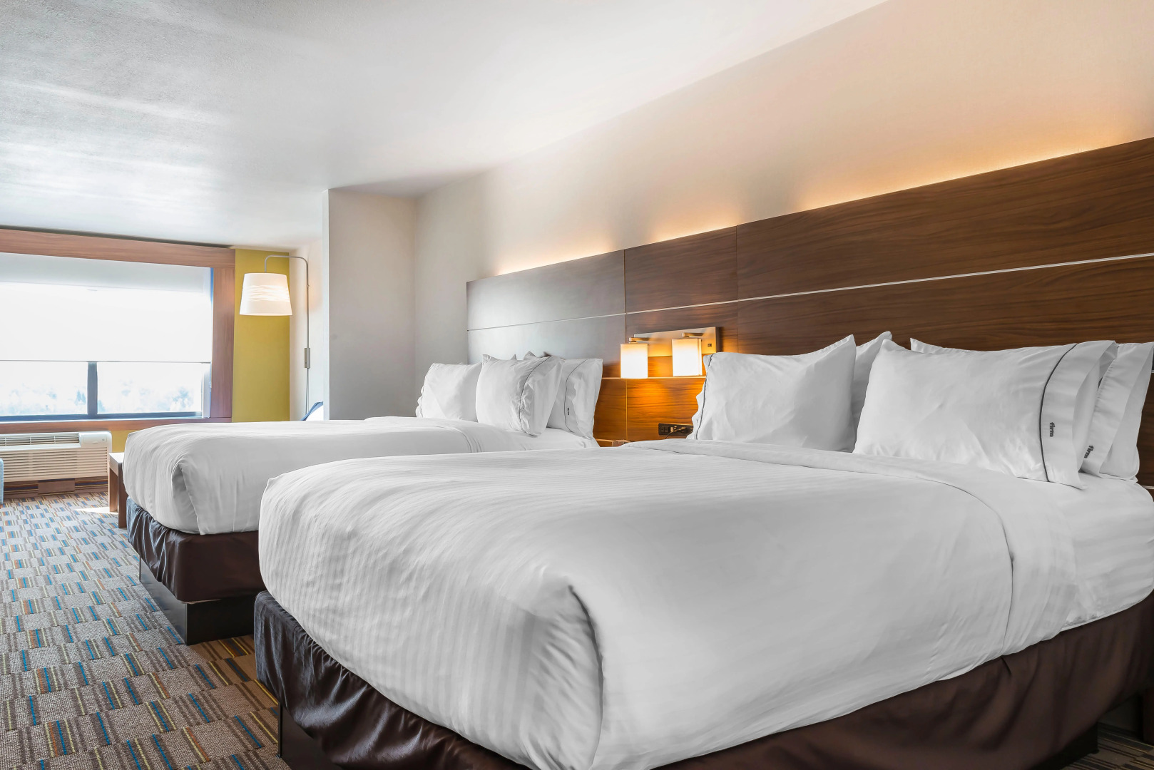 Holiday Inn Express & Suites Clarion by IHG