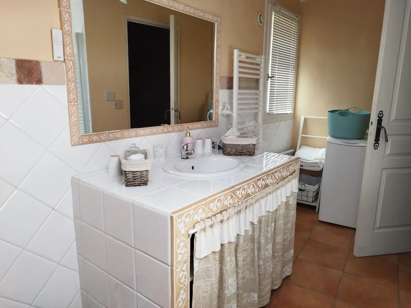 Entre vignes et dentelles