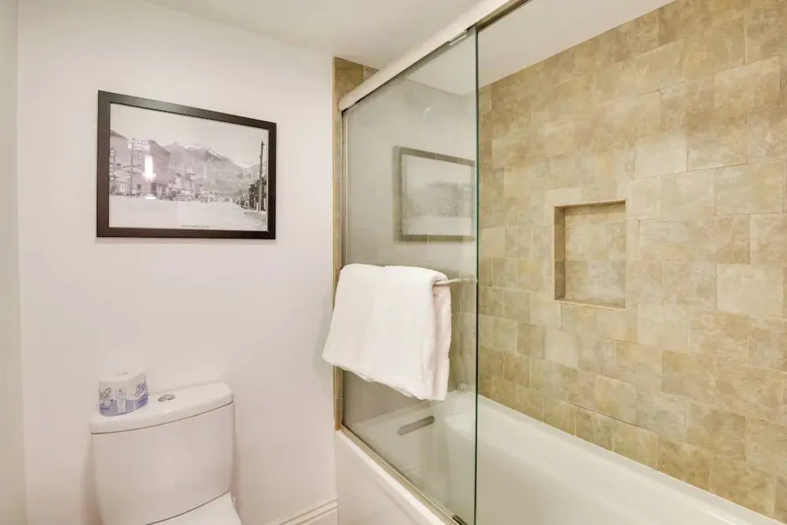 Solana Beach Condo w/ Community Pool, Beach Access