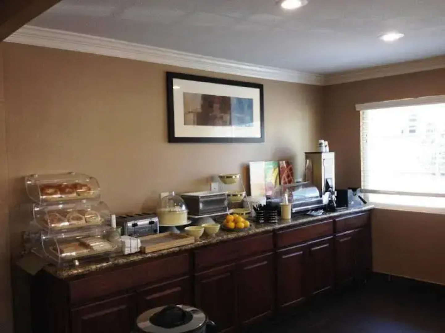 Americas Best Value Inn & Suites Escondido