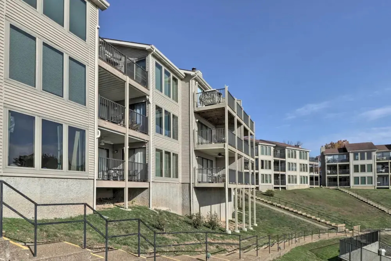 Lake Ozark Condo w/ Pool & Fishing Docks!