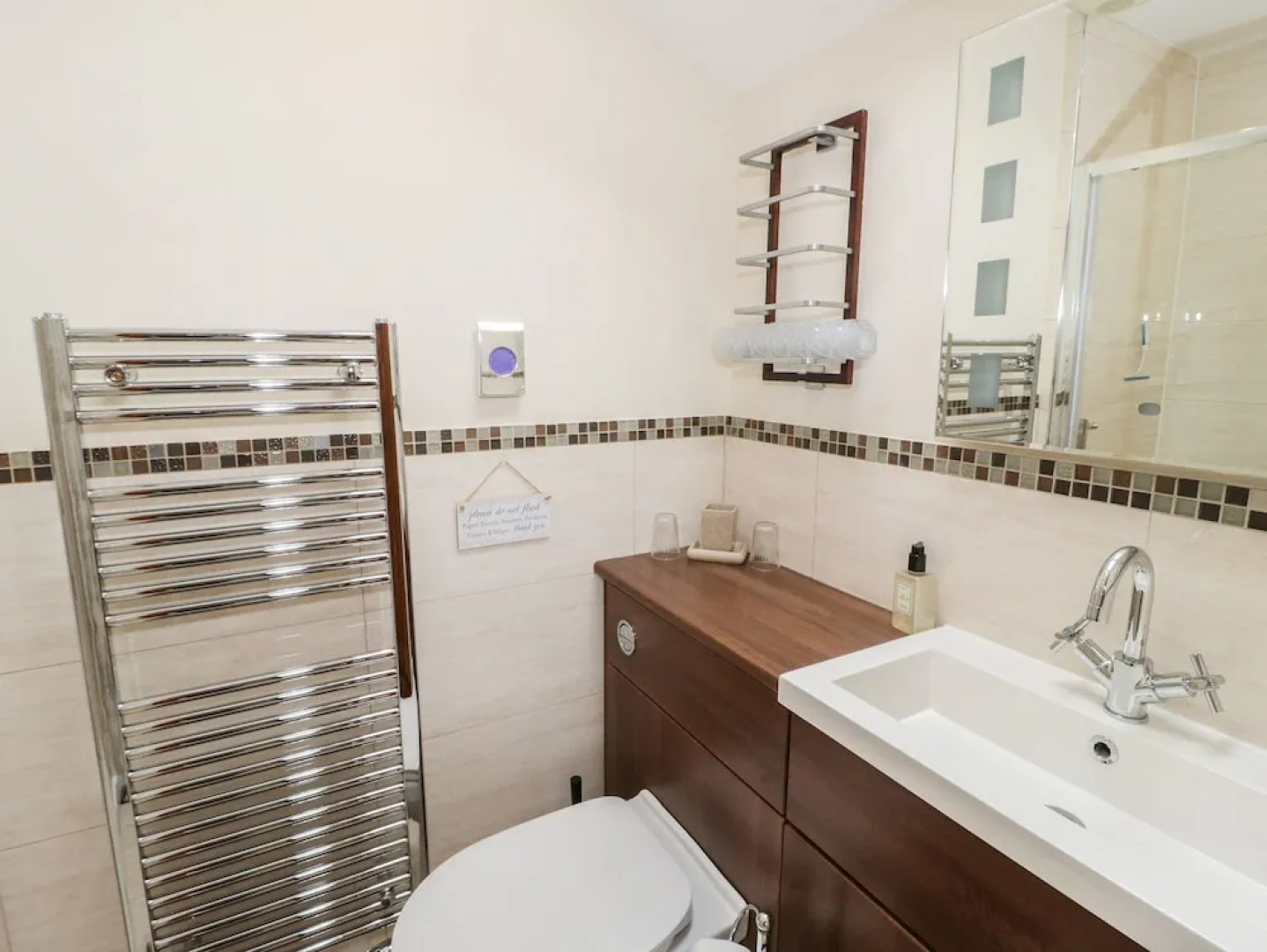 Bryn Derw Holiday Cottage