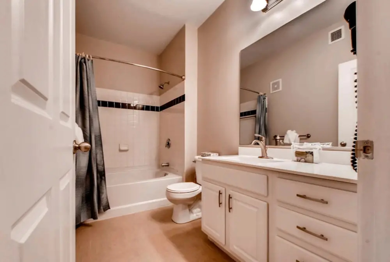 Bluebird Suites in Downtown Providence