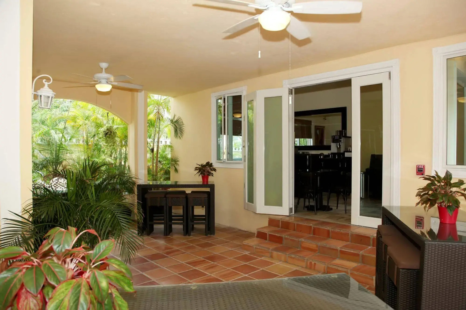 Coral Princess Hotel