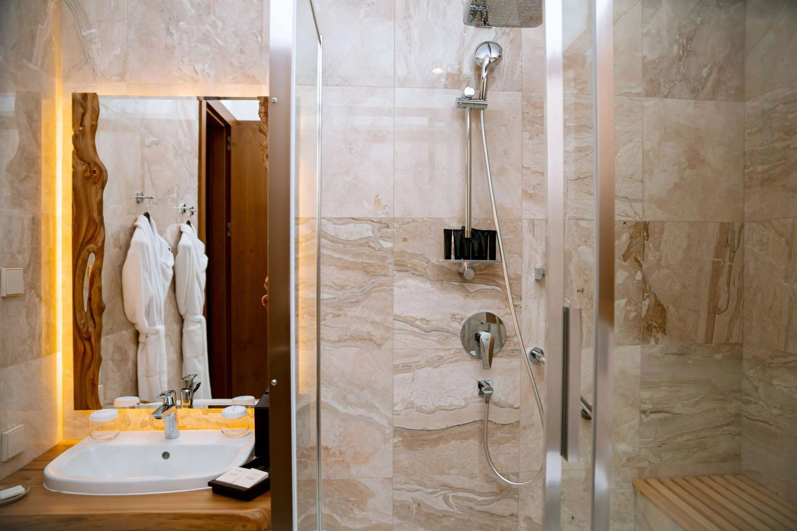 Wyndham Residences Aqkol