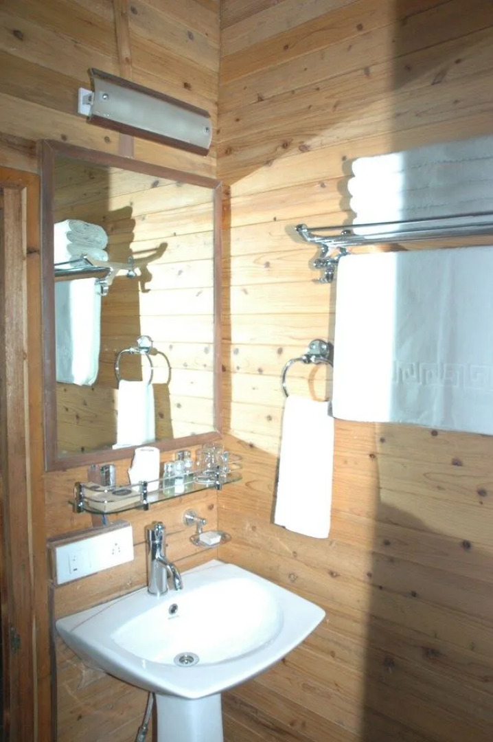 Aamod Resort - Shoghi