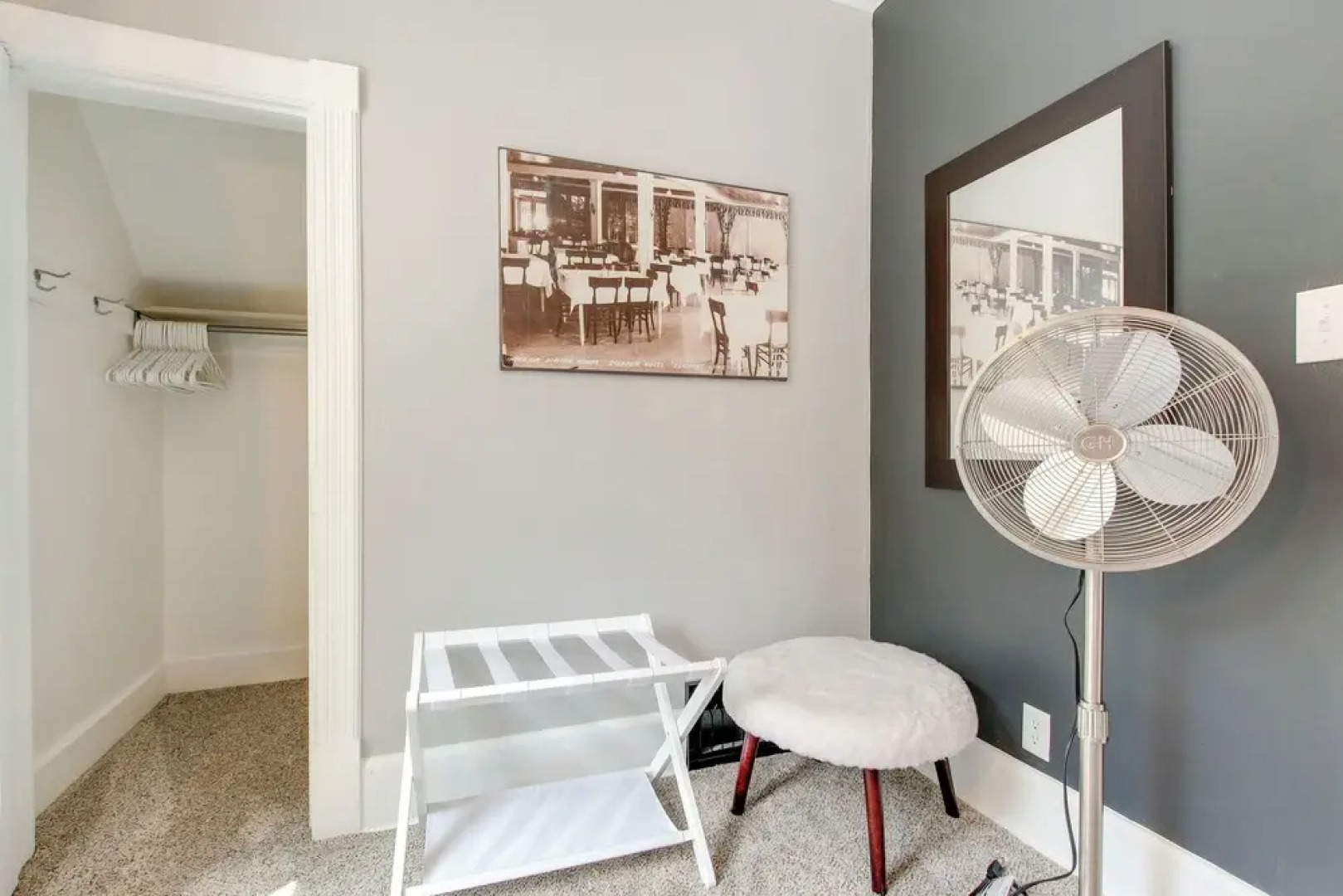 3 Mi to Road America: Spacious Elkhart Lake Home!