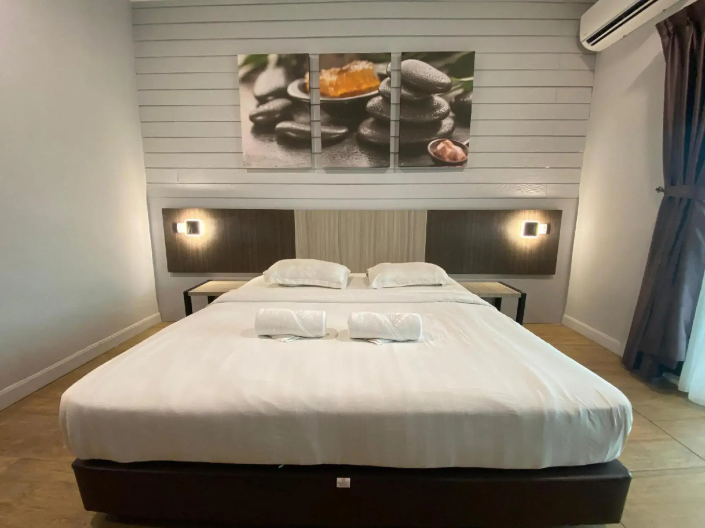 Wings Hotel