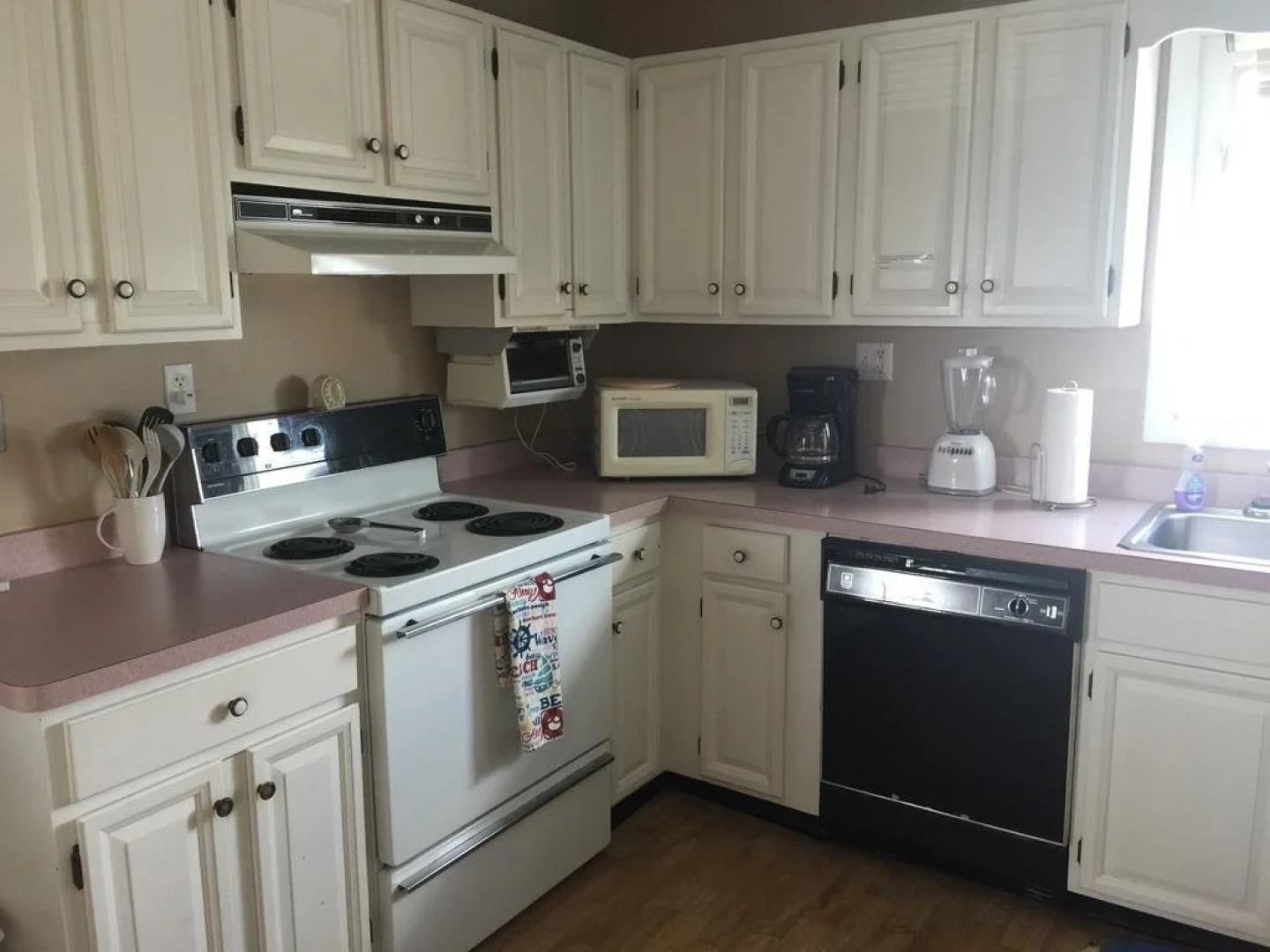 The Surf Shanty Motel