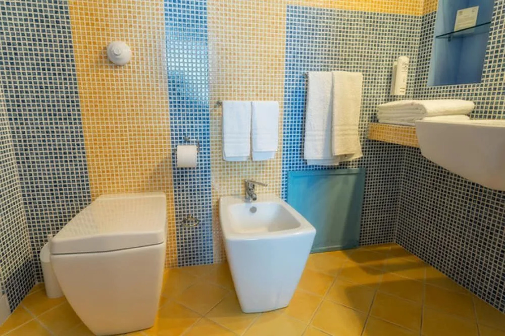 Clelia Case Vista Mare