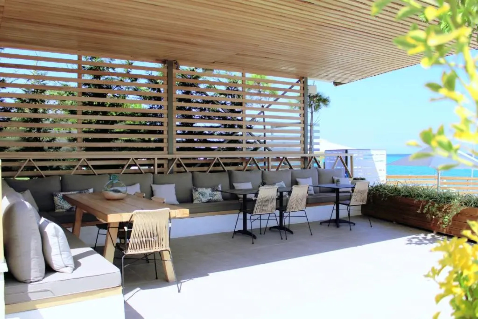 Ostria Sea Side Hotel