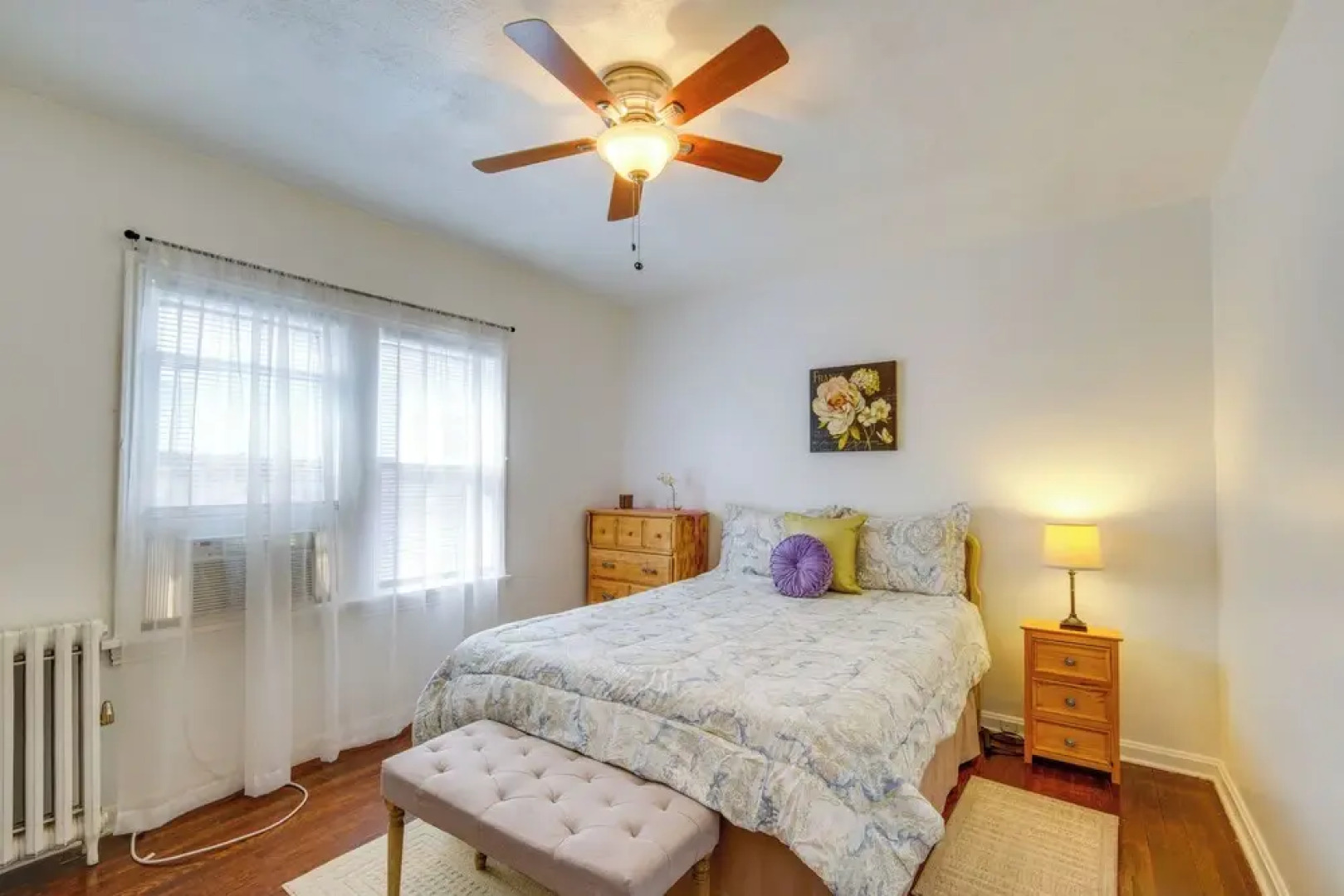 South Euclid Apt < 10 Mi to Downtown Cleveland!