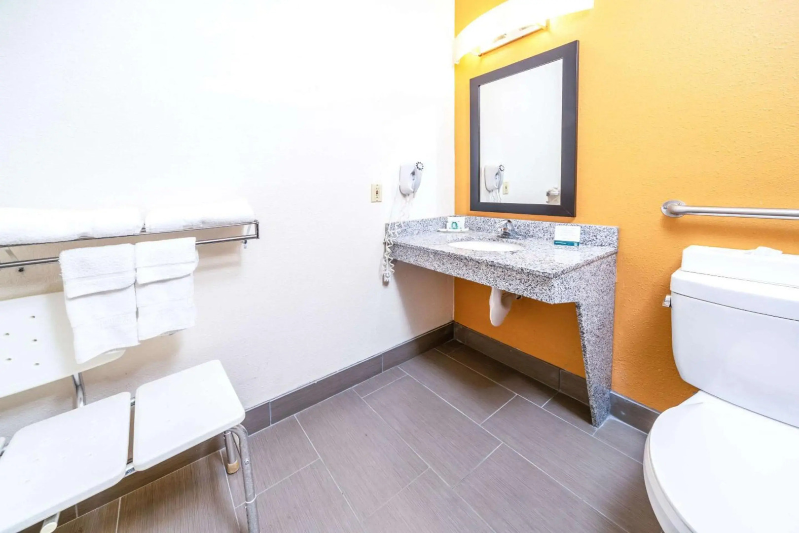 Courtyard by Marriott Houston Sugar Land/Lake Pointe