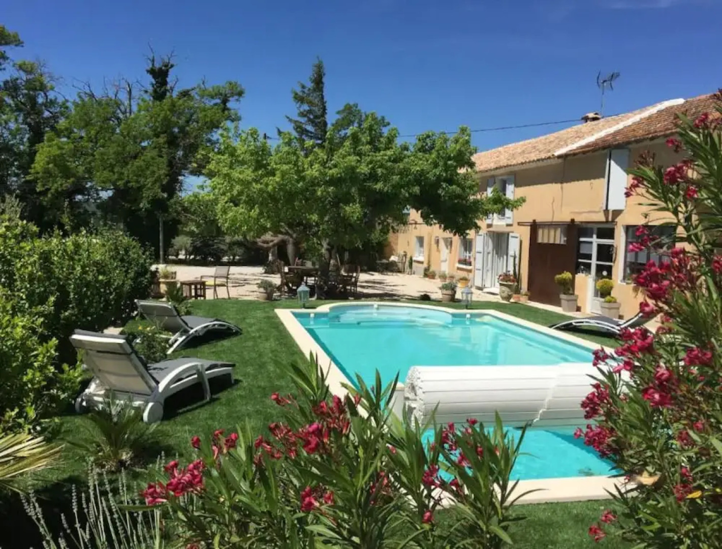 Appt 2 pieces dans Mas provençal