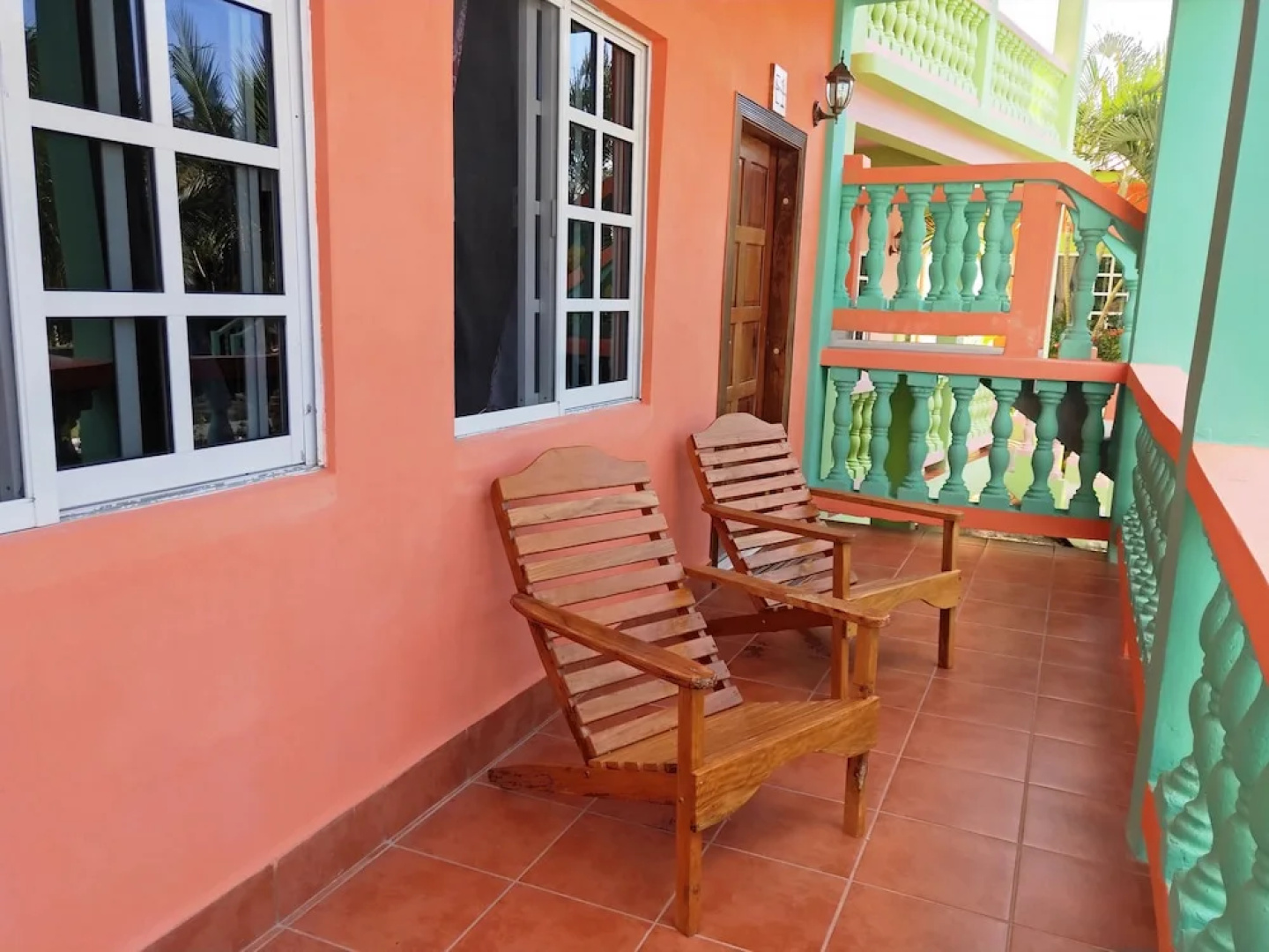 Sunshine View Hotel