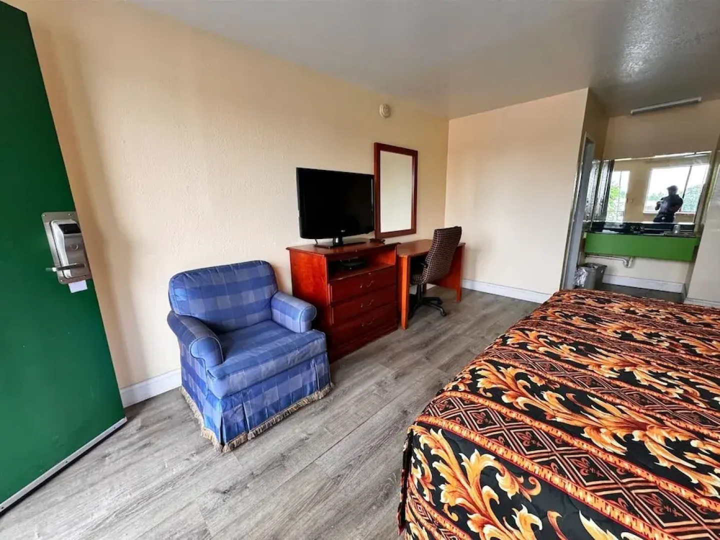 Cloverleaf Motel Richmond Near Turnpike